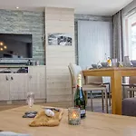Le Curling B - Val Claret-35 By Interhome