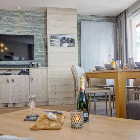 Le Curling B - Val Claret-35 By Interhome